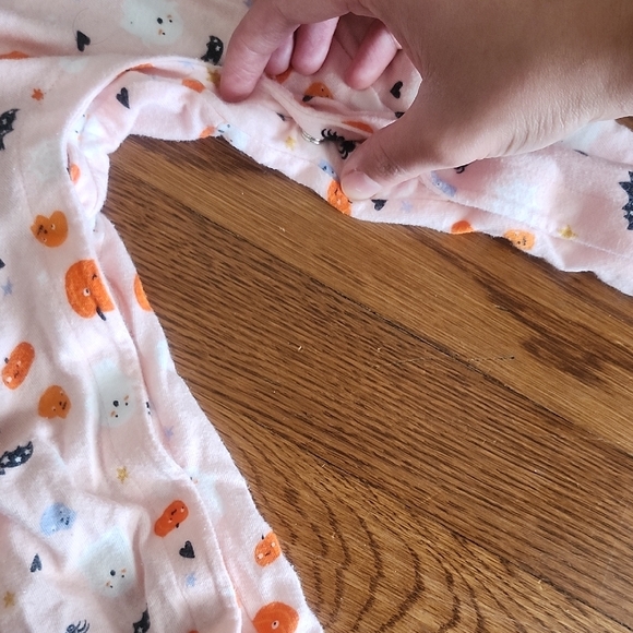 Old Navy Kids One Piece with Pumpkins and Bats - Picture 4 of 5